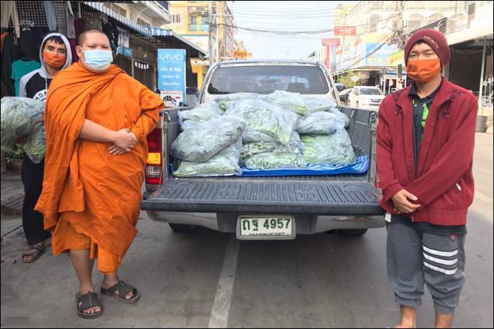 ผักคะน้าปั่นสุข ธารน้ำใจหลั่งไหลช่วยเกษตรคะน้าราคาตกต่ำ ด่านช้าง สุพรรณบุรี