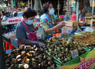 บรรยากาศวันจ่ายสารทจีนตลาดสดด่านช้างคึกคัก ด้านเทศบาลคุมเข้มป้องกันโควิด-19