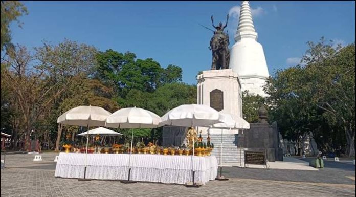 นาย ณัฐภัทร สุวรรณประทีป ผู้ว่าราชการจังหวัดสุพรรณบุรี เป็นประธานในพิธี งานการจัดทัพเทิดพระเกียรติสมเด็จพระนเรศวรมหาราช